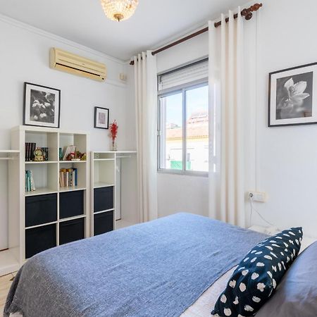 Apartamento Triana Los Remedios เซบีญา ภายนอก รูปภาพ