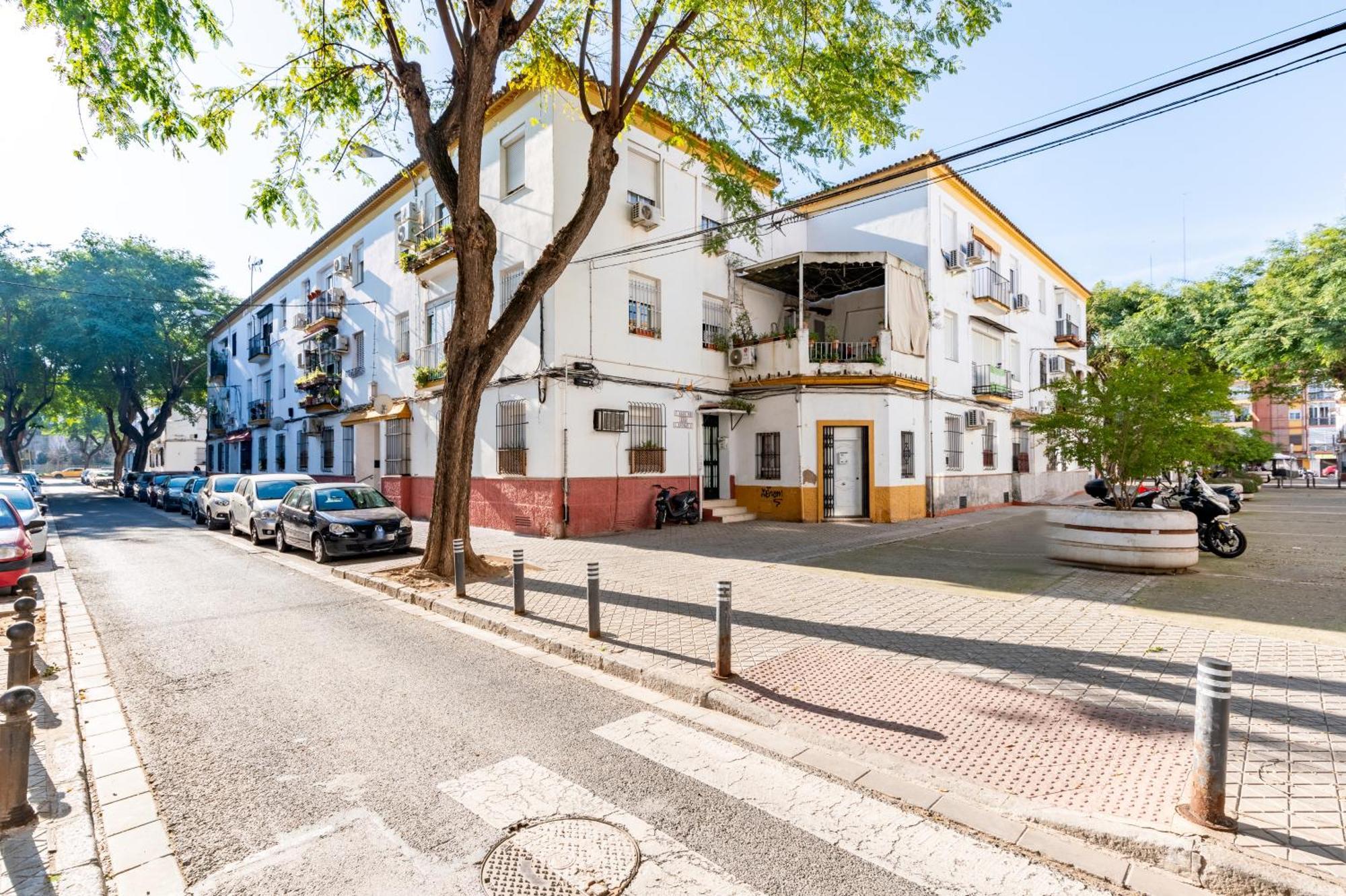 Apartamento Triana Los Remedios เซบีญา ภายนอก รูปภาพ